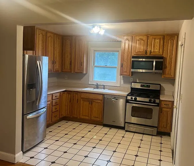 432 Gordon Ave — Photo 1