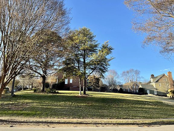 2nd image of 85 McKinley Pointe Ln