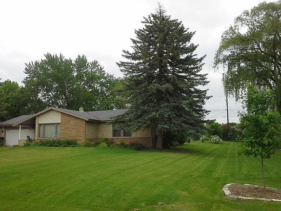 2nd image of W150N7096 Country Ln