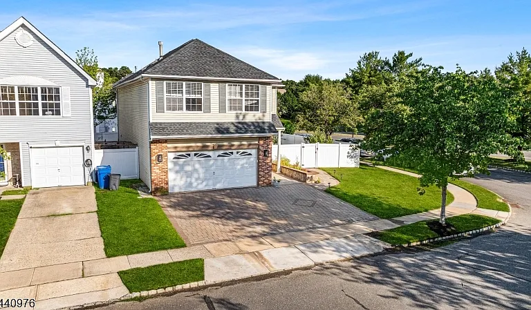 41 Tall Oaks Ct — Photo 5