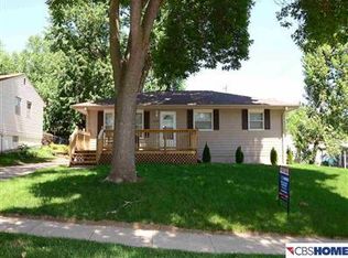 9406 Grand Ave, Omaha, NE 68134