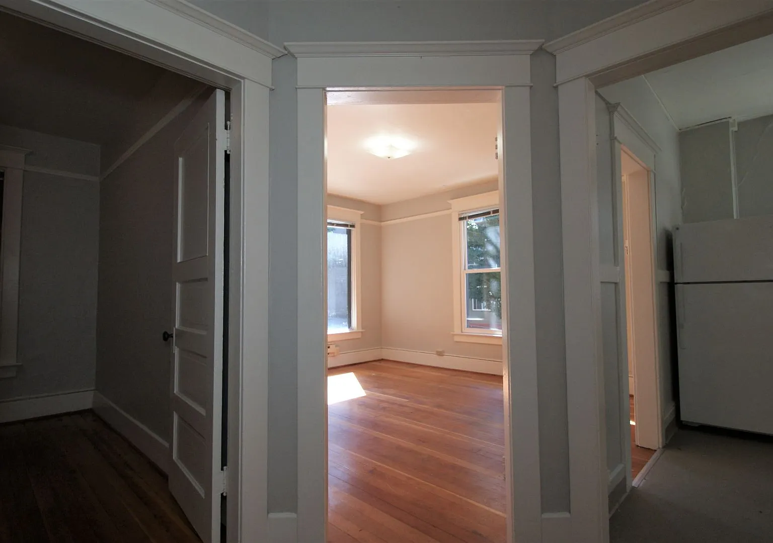 502 Minor Apartments — Photo 3