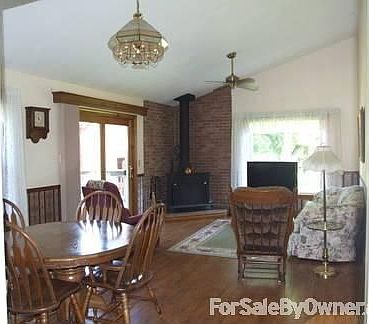 Dining Room/Family Room 13 x 21.5