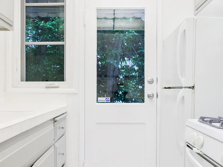 9912 Robbins Dr #9912 — Photo 11