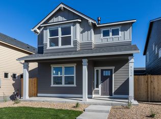 3326 NW 7th St, Redmond, OR 97756