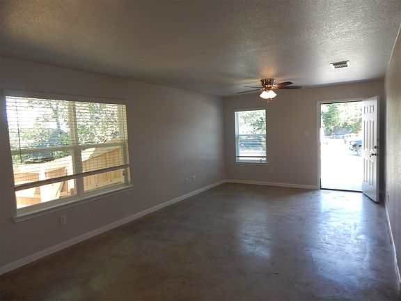 4th image of 303 W Dale Ave