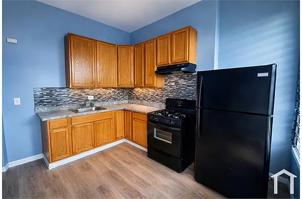 Building Photo - 1643 S Trumbull Ave #2