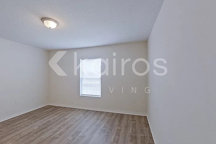 10117 Elgin Blvd — Photo 14