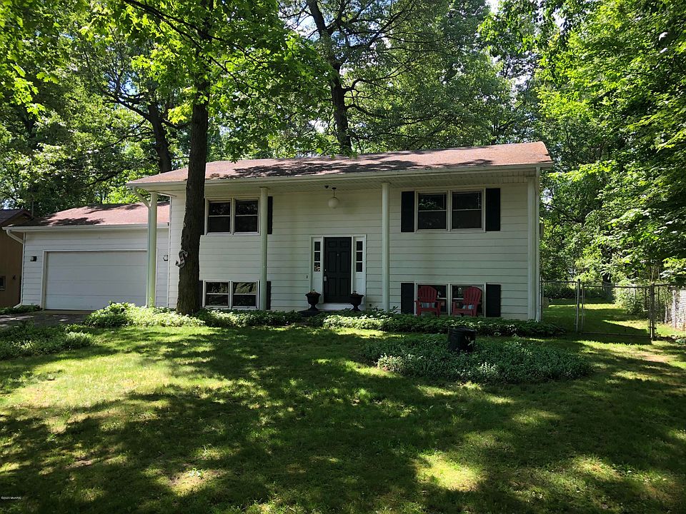 1st image of 7989 Greenfield Shores Dr