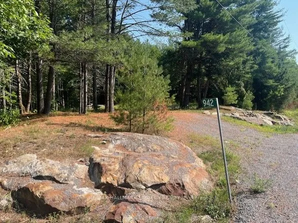 942 Balmer Rd, North Kawartha, ON K0L 1A0