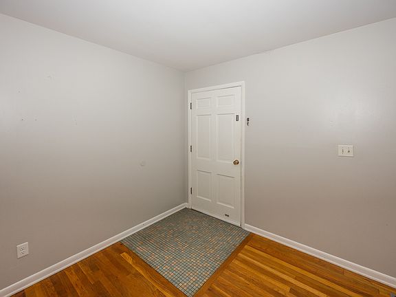2nd image of 628 Ash Dr