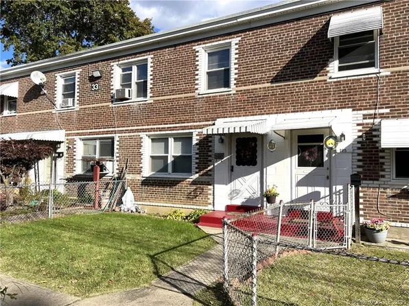 123 Court D Bldg # 33, Bridgeport, CT 06610