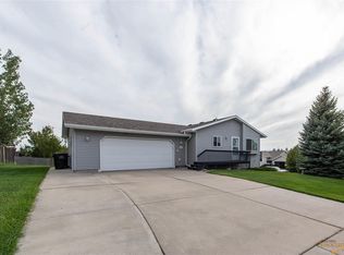 4801 S Pitch Dr, Rapid City, SD 57703