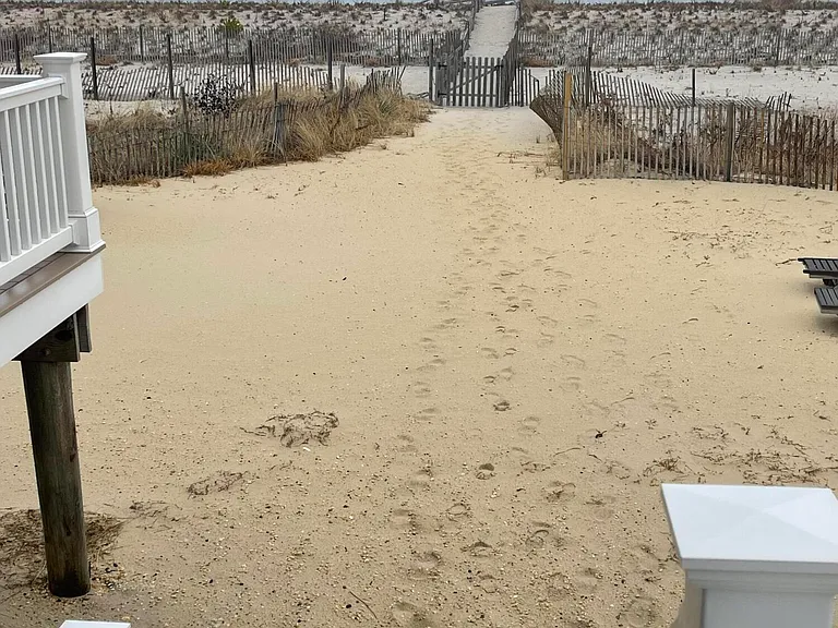 2 Dune Ter — Photo 17