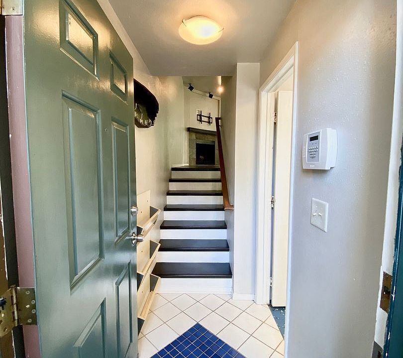 1st image of 4004 S 158th St APT B