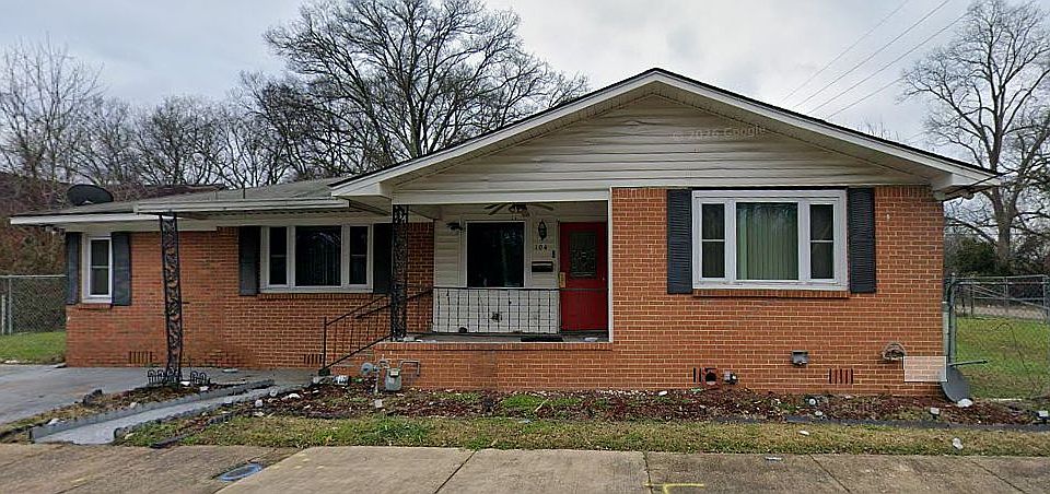 1st image of 104 S Mechanic St
