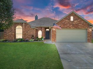 1715 E Fulton Pl, Broken Arrow, OK 74012