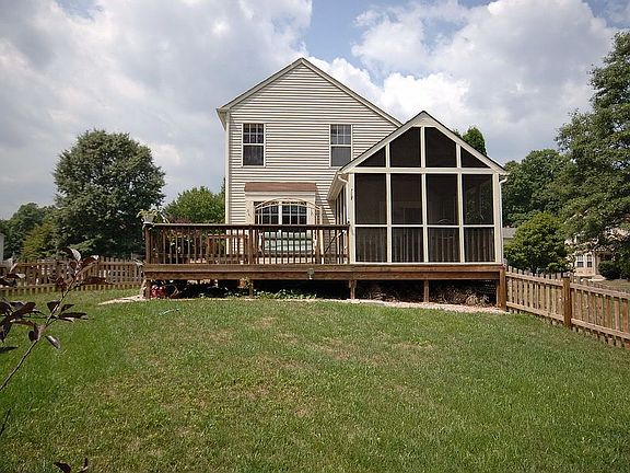 Large fenched-in backyard