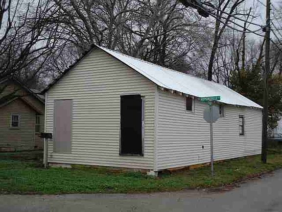 2nd image of 515 Hopkinsville St