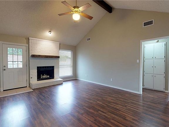 2nd image of 1403 Flamingo Dr