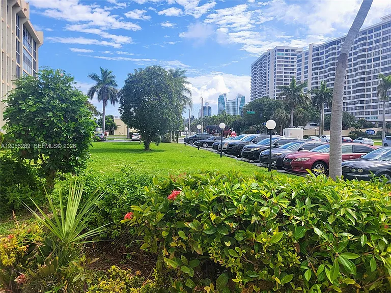 601 Three Islands Blvd #411 — Photo 31