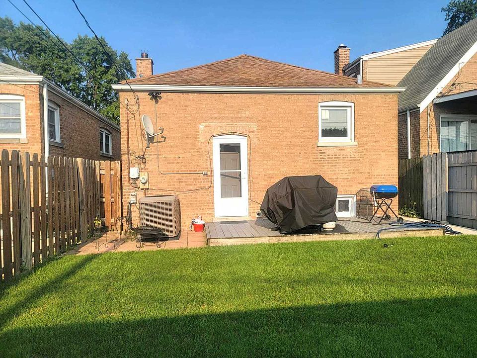 2nd image of 5812 S Moody Ave