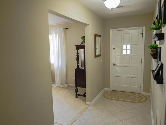 5th image of 3809 Meek Dr