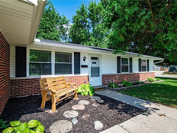 3rd image of 7147 Caribe Pl