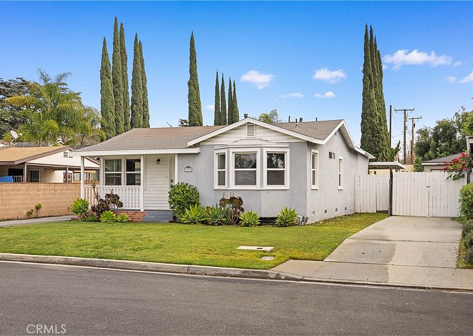 1st image of 836 Random Ln