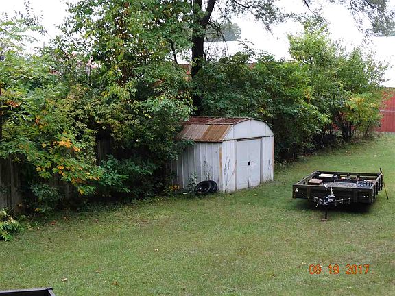 5th image of 27878 Westwood Dr