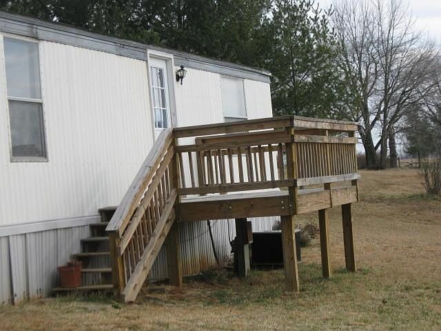 2nd image of 509 Farmer Ln