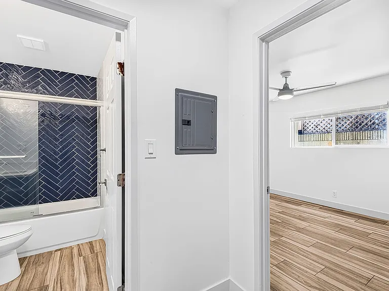 1332 Walnut Ave — Photo 11