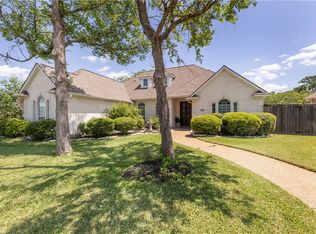 4439 Woodland Ridge Ct, College Station, TX 77845