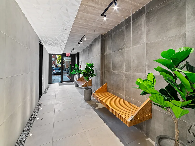 2913 Snyder Ave #1A — Photo 16