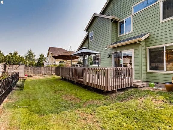 2nd image of 1809 NE 60th Pl