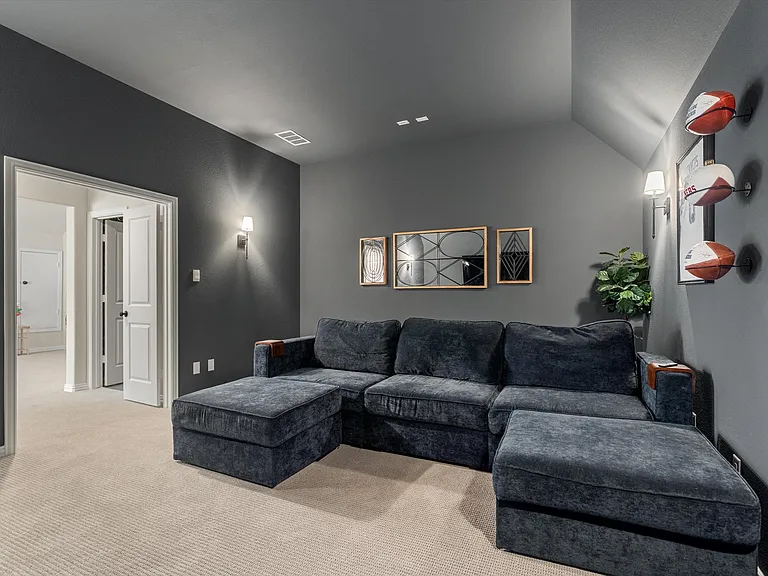 2560 Shady Trl — Photo 22