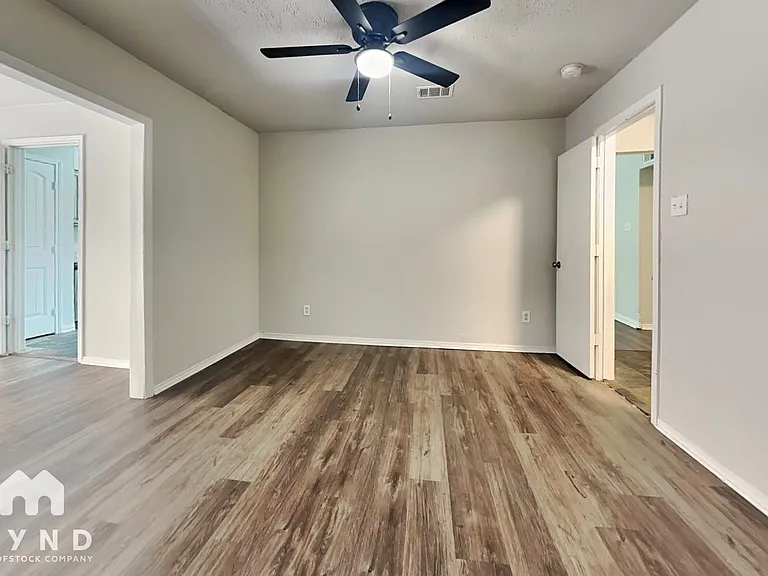 703 Marlow Pl — Photo 9