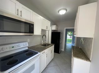 103 NW 7th Ave APT E, Pompano Beach, FL 33060