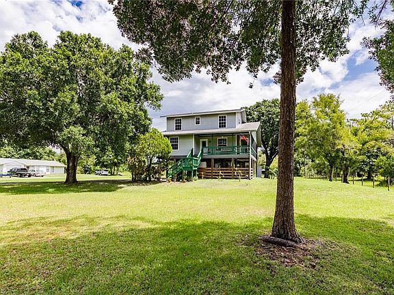 3rd image of 9361 Heather Ln