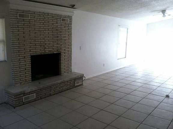 5th image of 8307 North Blvd