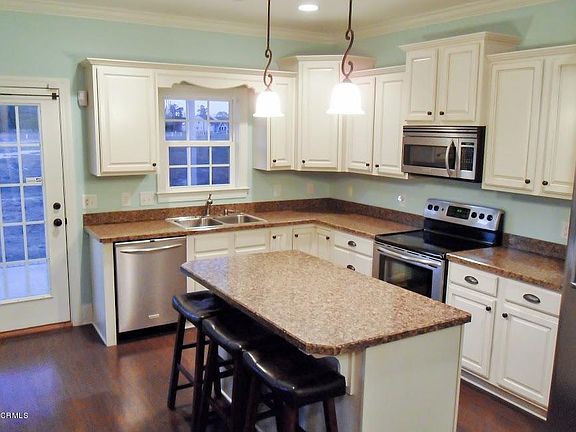 2nd image of 2404 B Dovedale Ct