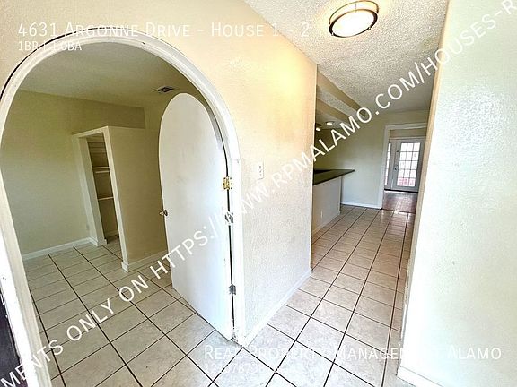 3rd image of 4631 Argonne Dr House 1-2