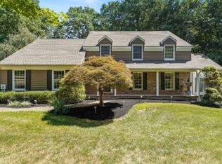 24 Rustic Trl, Flemington, NJ 08822