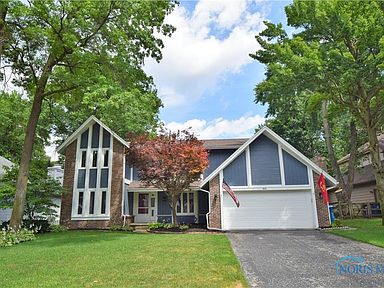 2414 Cannons Park Rd Toledo Oh 43617 Zillow