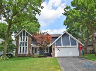 2414 Cannons Park Rd, Toledo, OH 43617