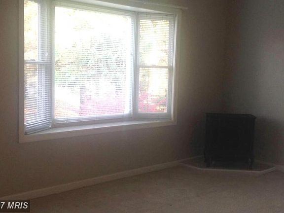 2nd image of 901 Hilltop Dr