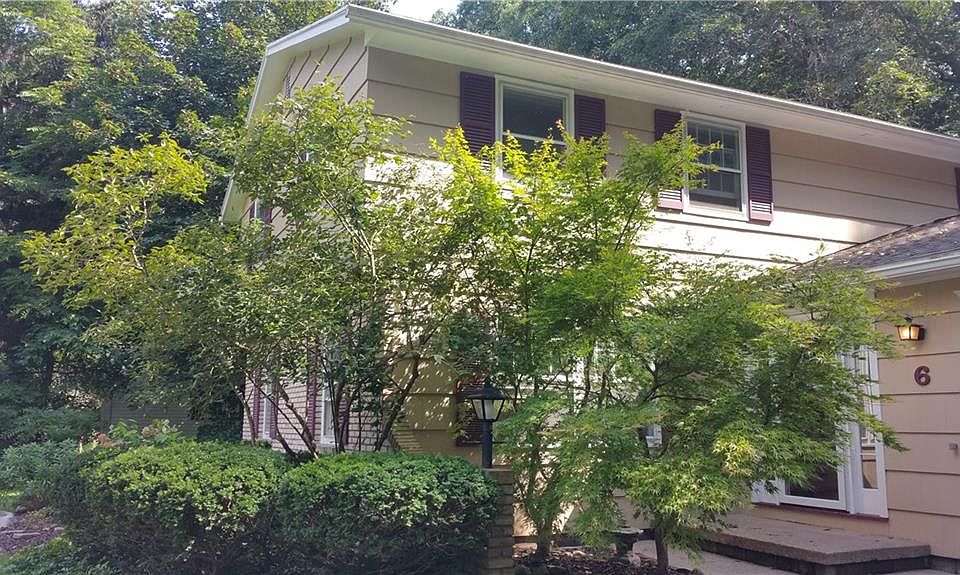 1st image of 6 Woodside Ln