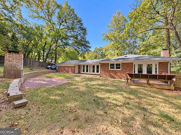 2nd image of 278 Rhodes Dr