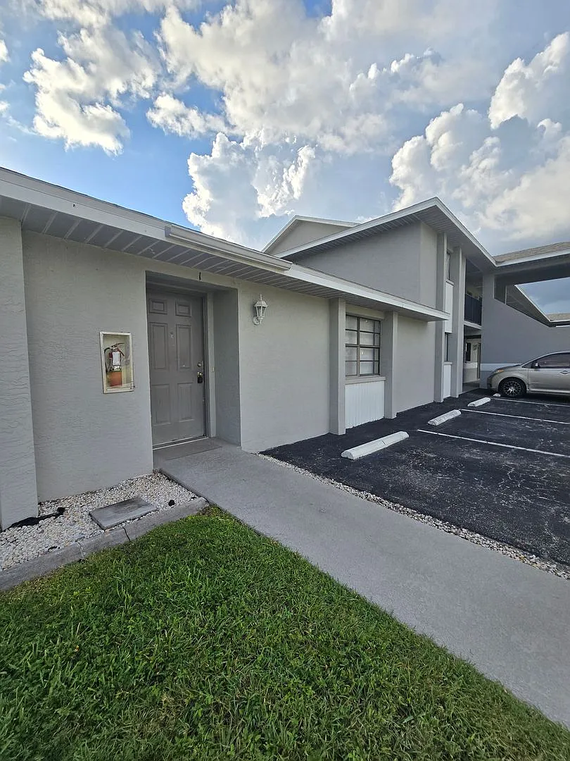 Large 1 Bedroom Apartment for Rent — Photo 2