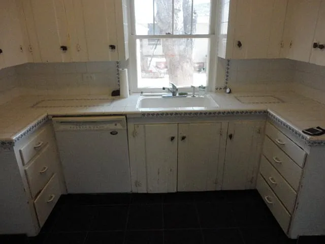 2710 S Humboldt St — Photo 12